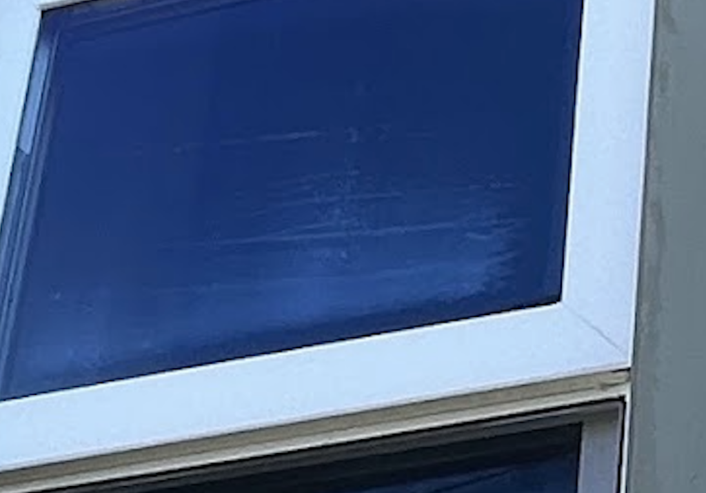 Low-e window failing in Morro Bay, CA. On The Spot Window Cleaning
